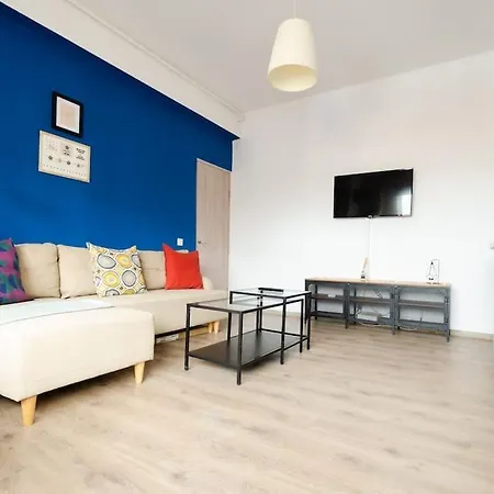 Gorgeous Apartment Near Old Town-3